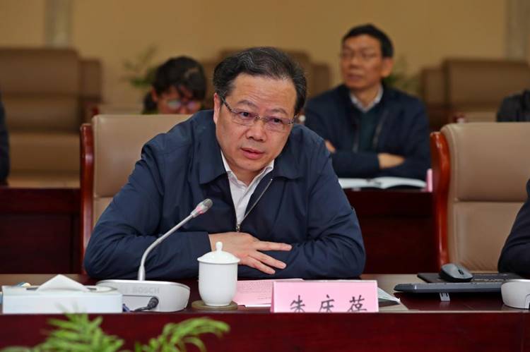 http://sklf.jiangnan.edu.cn/__local/C/F5/6C/04EAE704336F68A30176BDC62BB_CAAD45A2_DD21.jpg