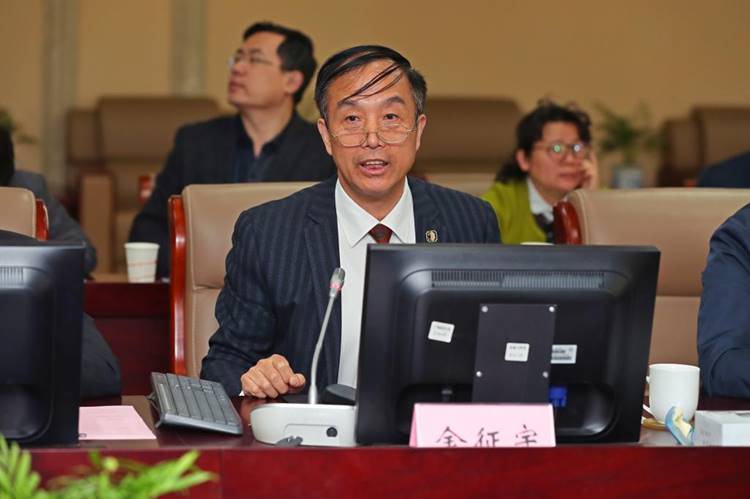http://sklf.jiangnan.edu.cn/__local/F/1B/D9/7ABA936B354B6E63CF45F271BB9_A94FA3E7_EA95.jpg