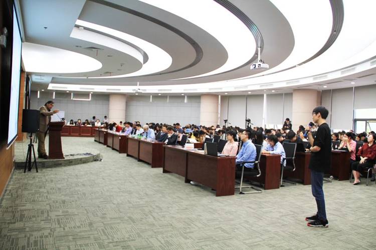 http://sklf.jiangnan.edu.cn/__local/8/E7/00/7E854BF356BCF47EA17AB2BED66_6AAA1FB4_182D0.jpg